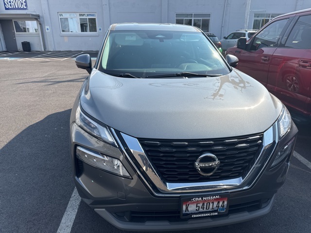 2021 Nissan Rogue SV photo 8