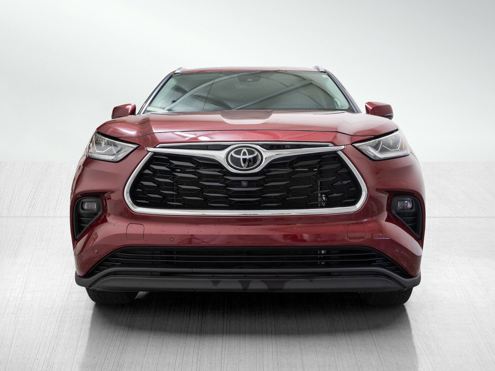 2021 Toyota Highlander Limited photo 2