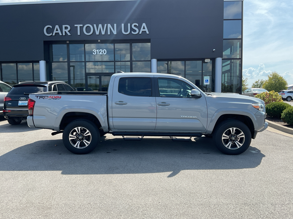 2018 Toyota Tacoma TRD Sport 4x4 Double Cab photo 7