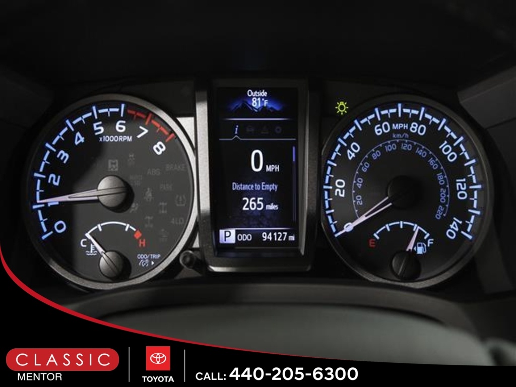 2022 Toyota Tacoma SR V6 photo 8