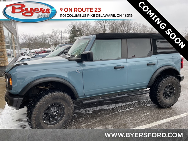2023 Ford Bronco 4-Door Black Diamond's photo