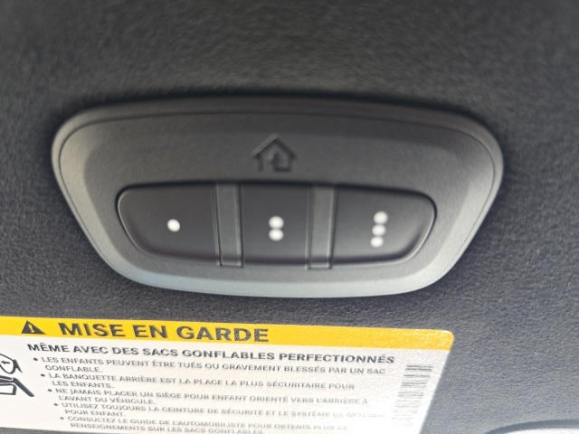 2026 Chrysler Pacifica Pinnacle photo 28