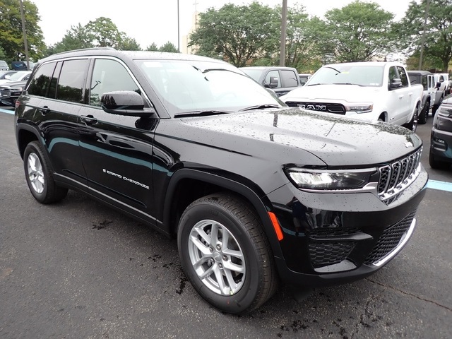 2025 Jeep Grand Cherokee Laredo X photo 7