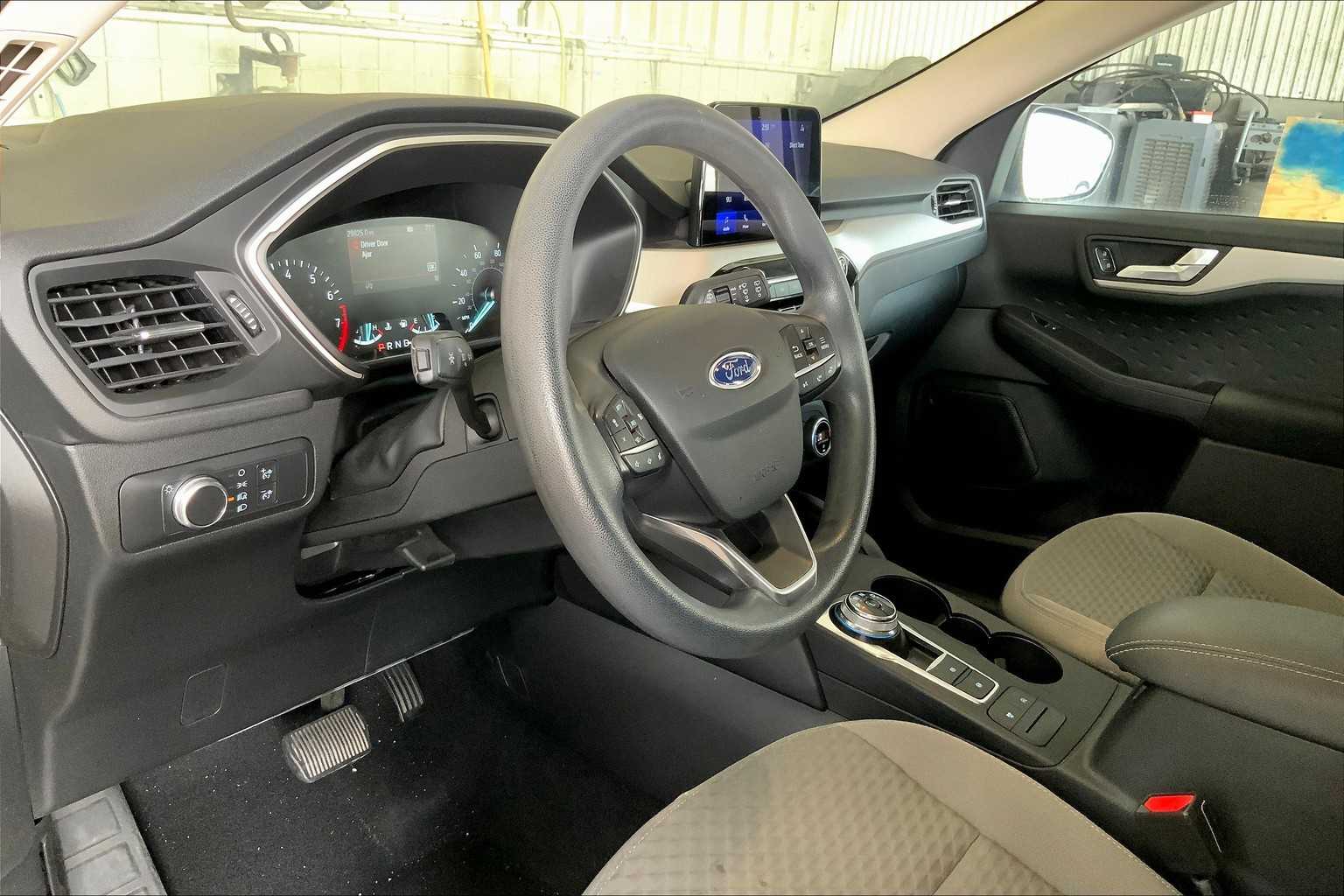 2020 Ford Escape SE photo 16