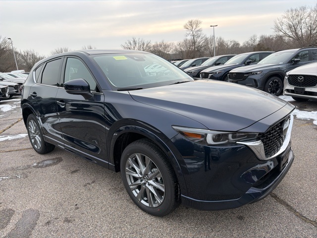 2025 Mazda CX-5 S Premium Plus package's photo