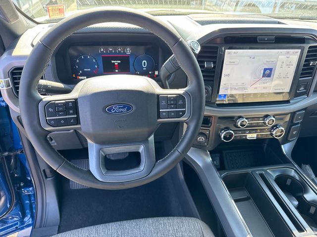 2025 Ford F-150 XLT photo 6