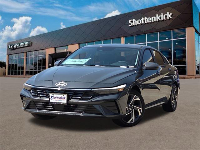 2025 Hyundai Elantra Limited's photo