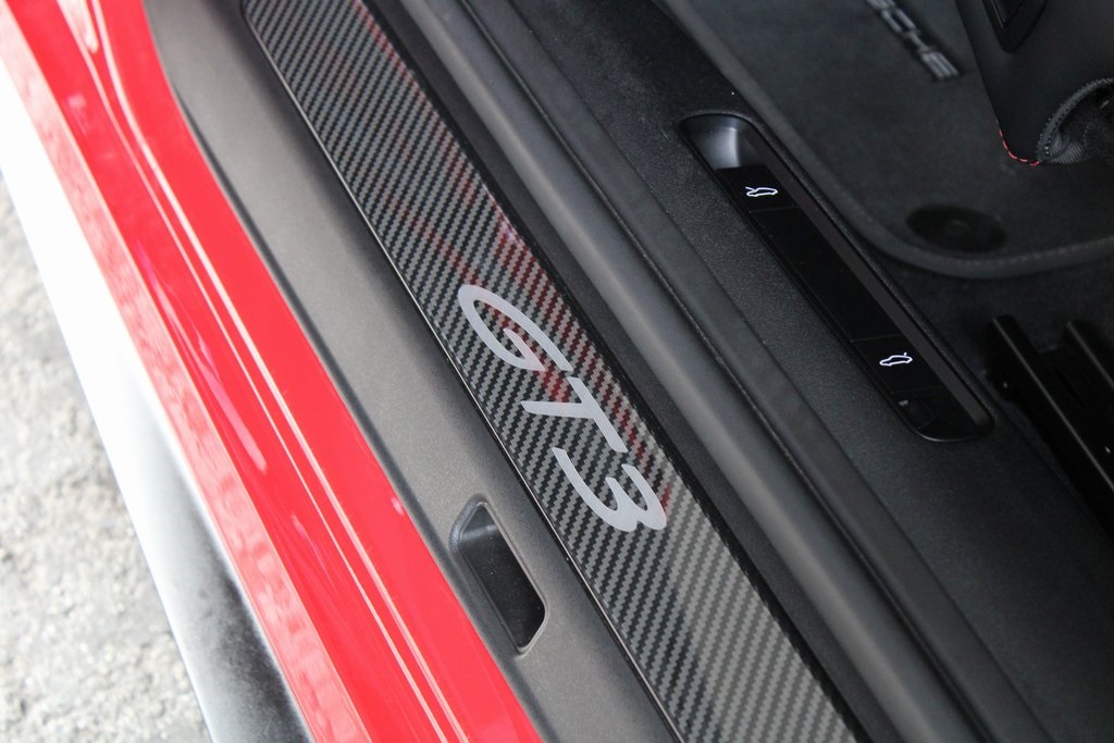 2022 Porsche 911 GT3 Touring photo 20