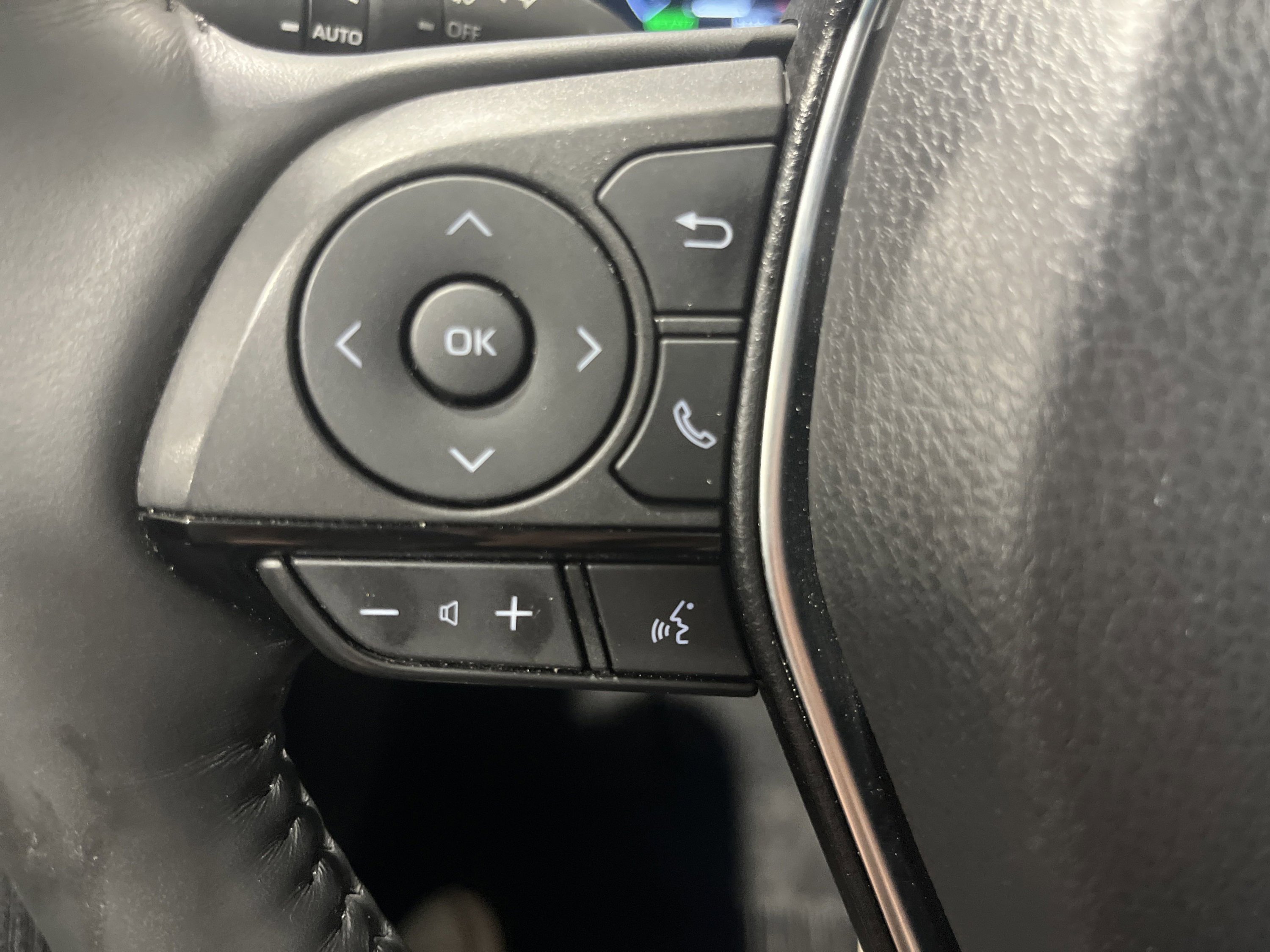 2024 Toyota Venza Limited photo 16