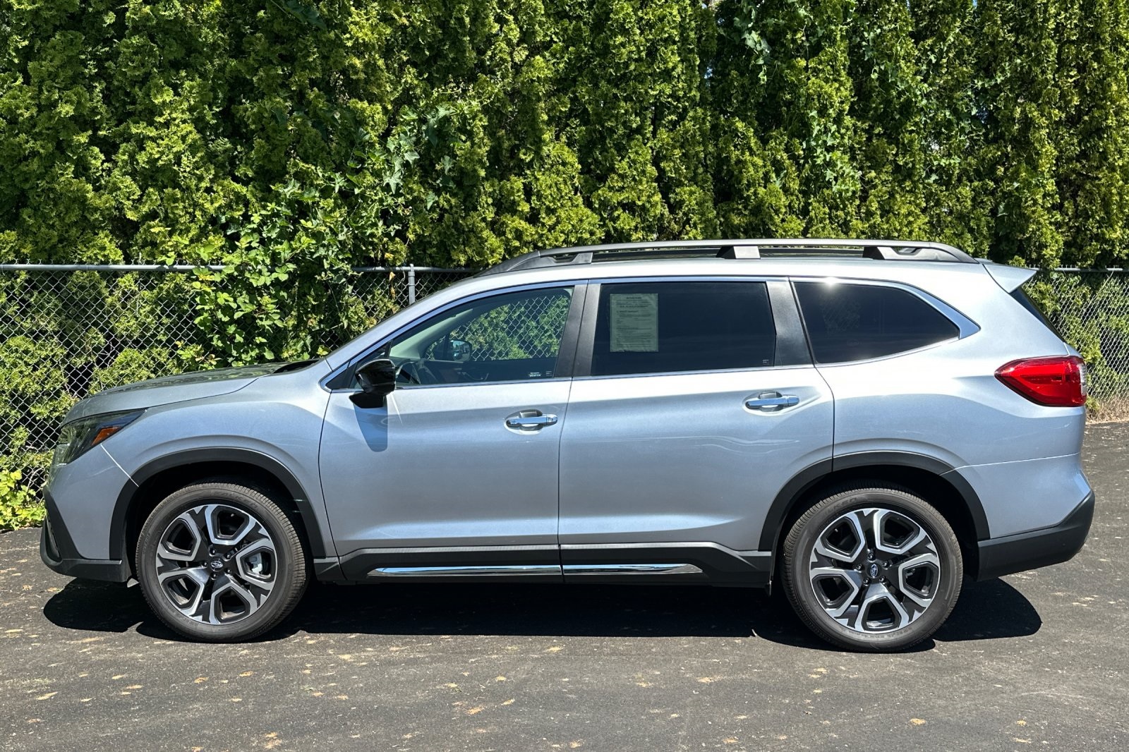 2024 Subaru Ascent Touring photo 11