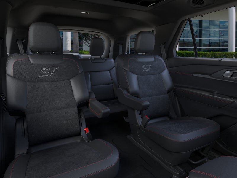 2025 Ford Explorer ST photo 11
