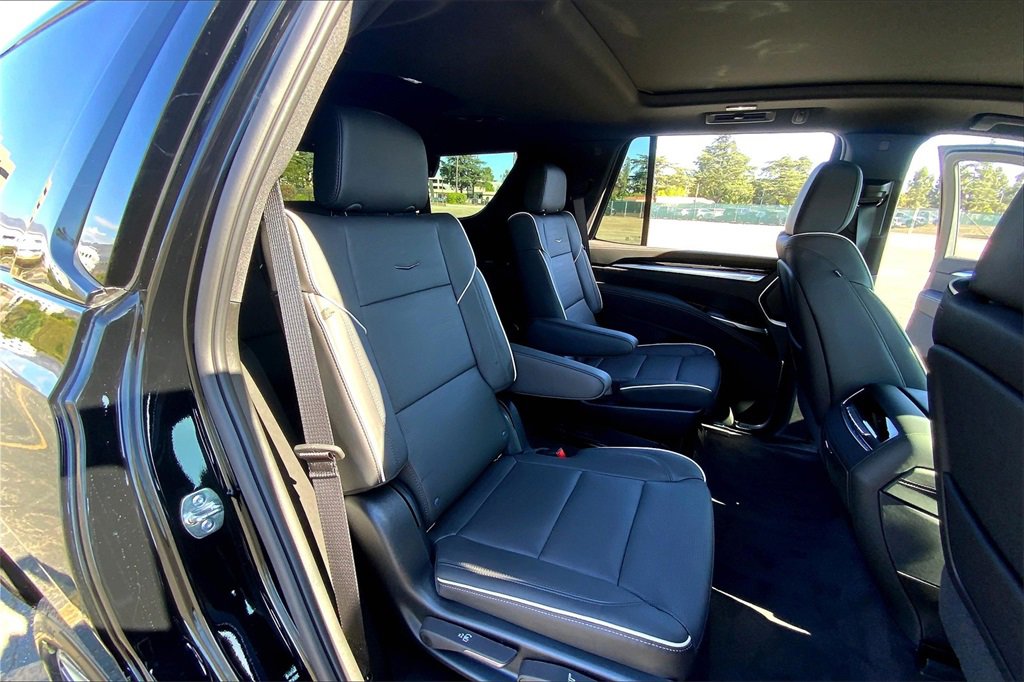 2025 Cadillac Escalade Sport photo 25