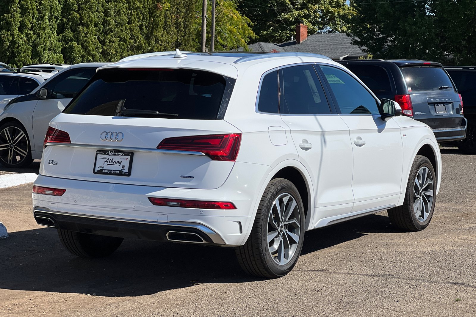 2023 Audi Q5 S line Premium Plus photo 2