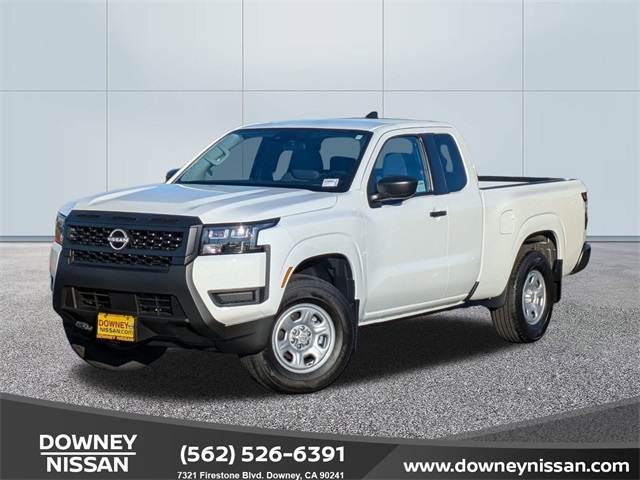 2026 Nissan Frontier S's photo