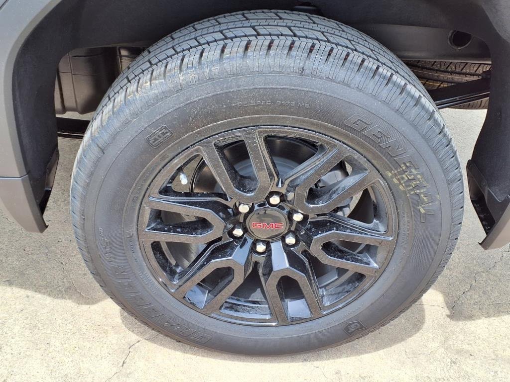 New 2025 Sterling Metallic GMC Elevation image 9