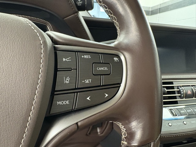 2018 Lexus LS 500 photo 13