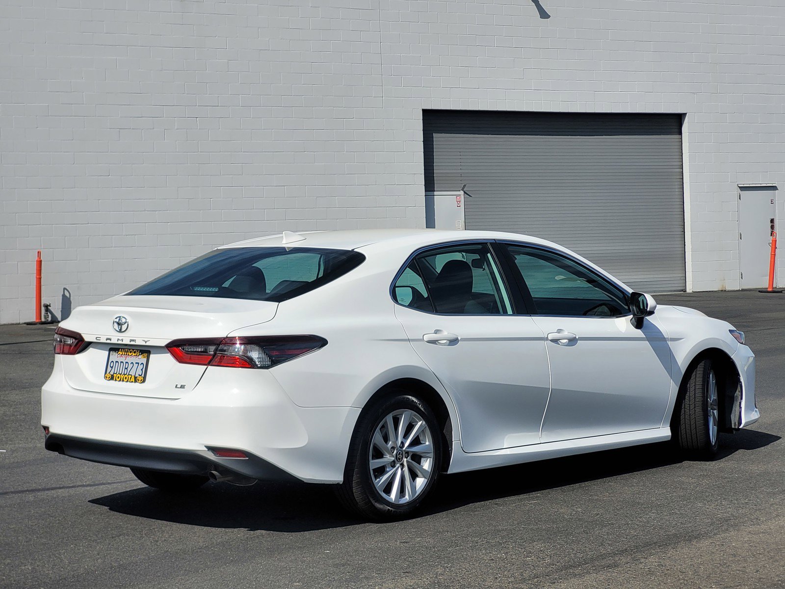 2023 Toyota Camry LE photo 4