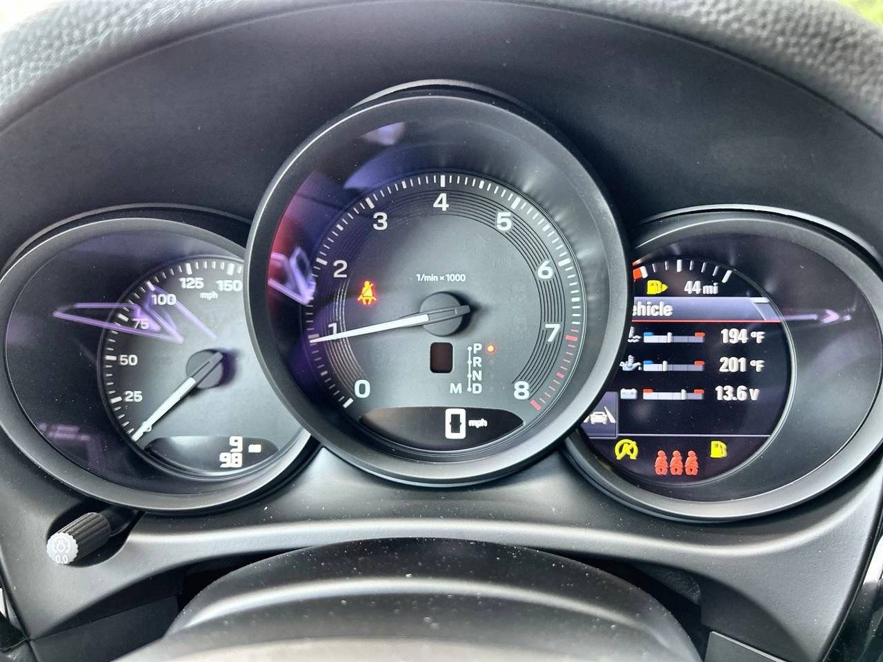 2026 Porsche Macan Base photo 19