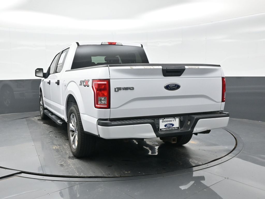 2017 Ford F-150 XLT photo 2