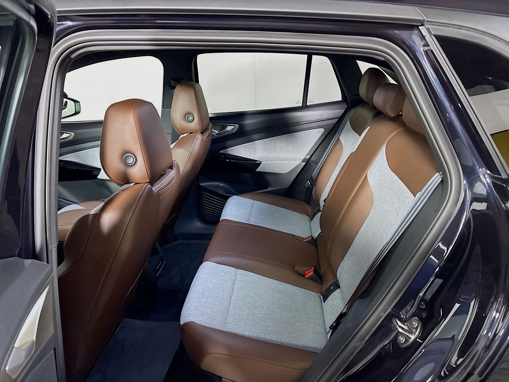 2024 Volkswagen ID.4 Standard photo 19