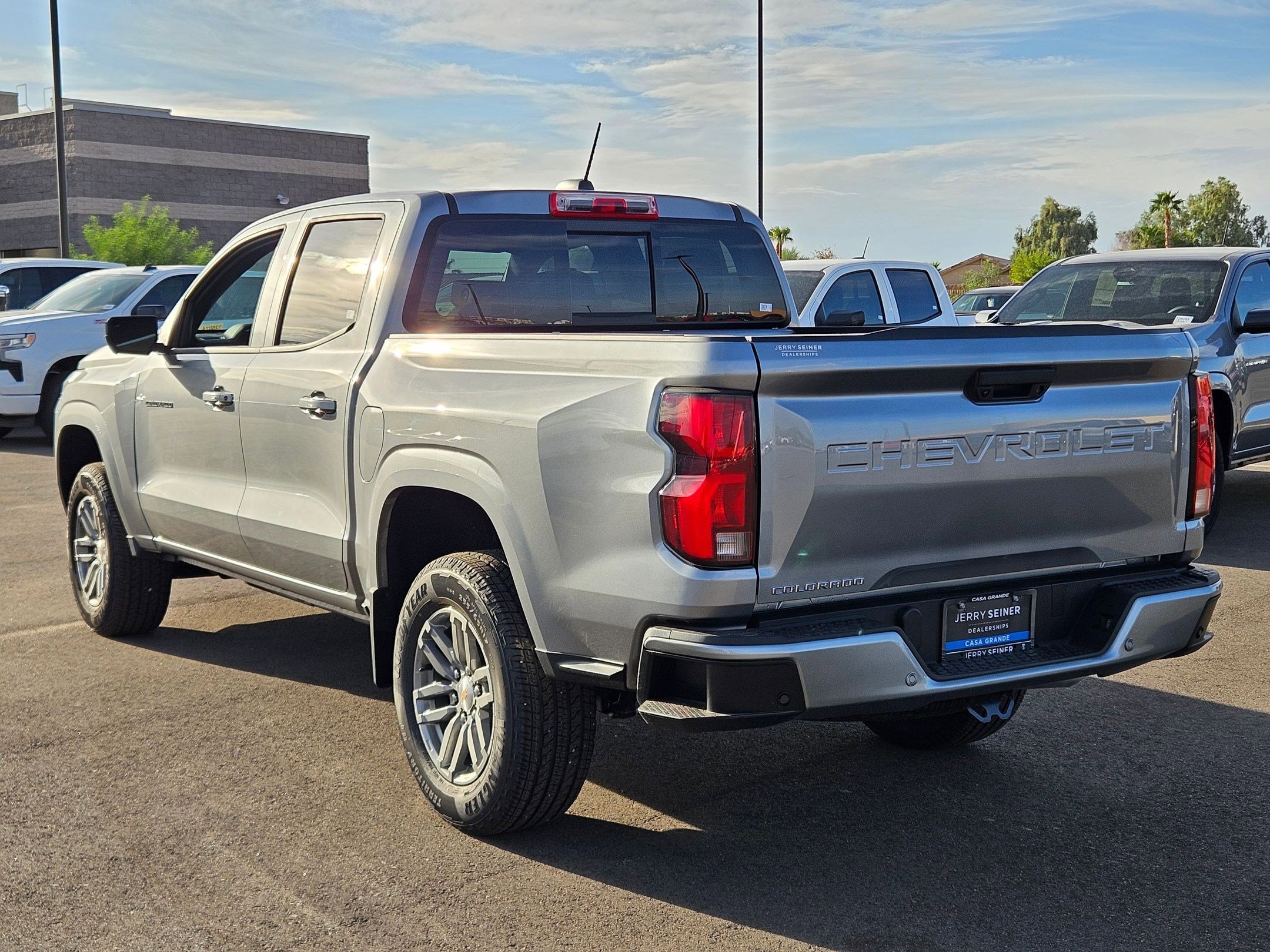 2026 Chevrolet Colorado LT photo 3