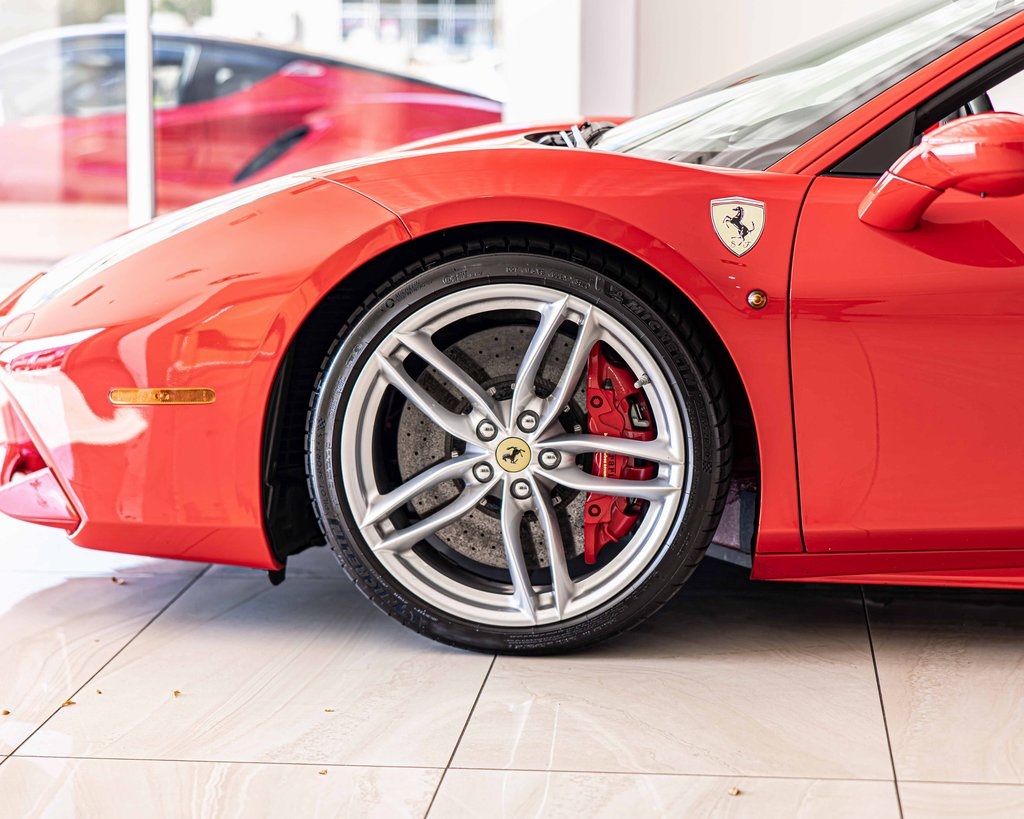 2018 FERRARI 488 - Image 10