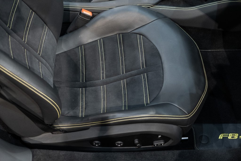 2022 Ferrari F8 Spider Base photo 39