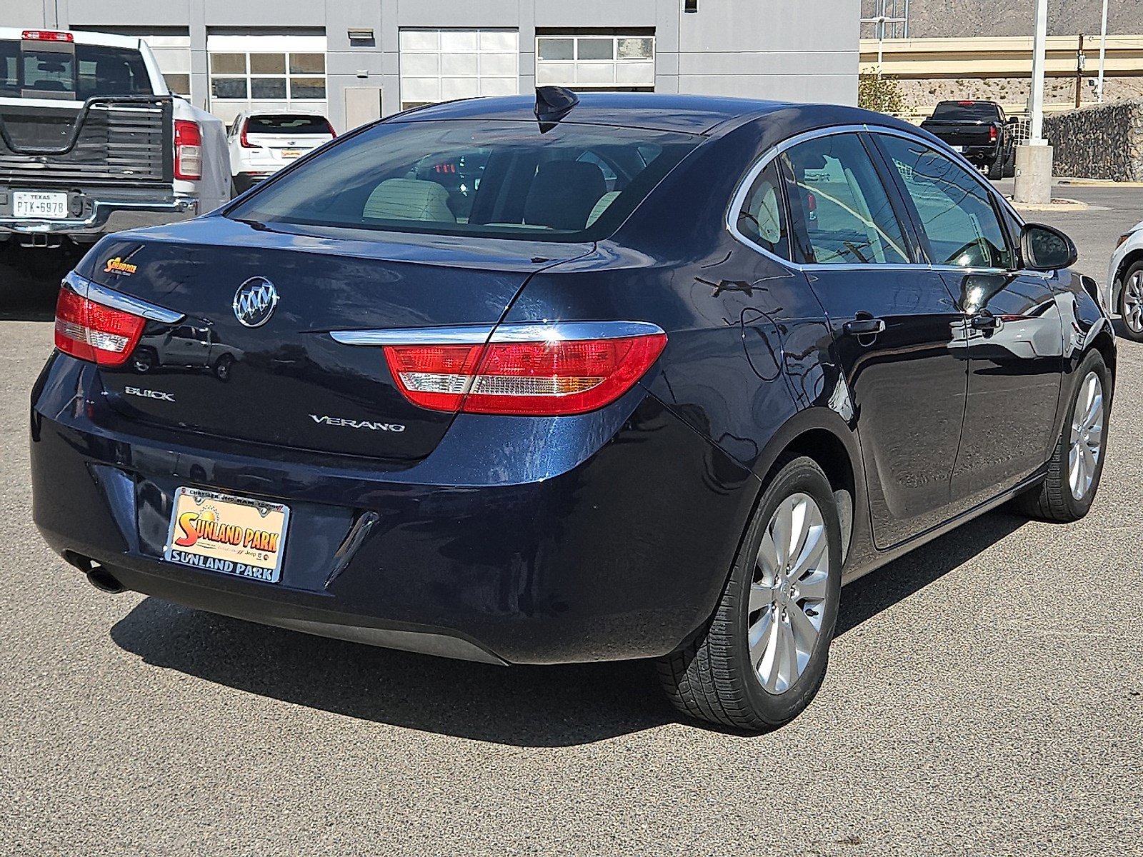 2015 Buick Verano Base photo 4