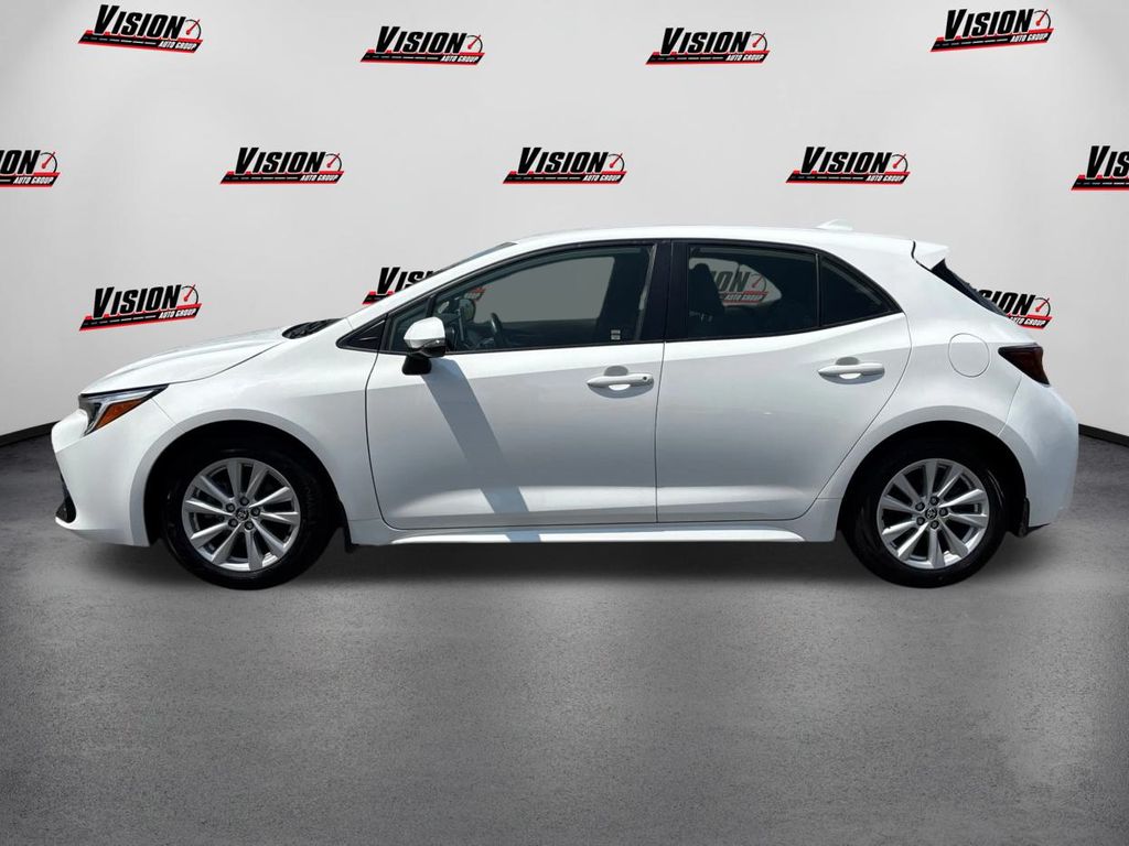 2023 Toyota Corolla SE photo 8