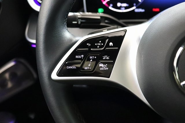 2025 Mercedes Benz C 300 4MATIC photo 4