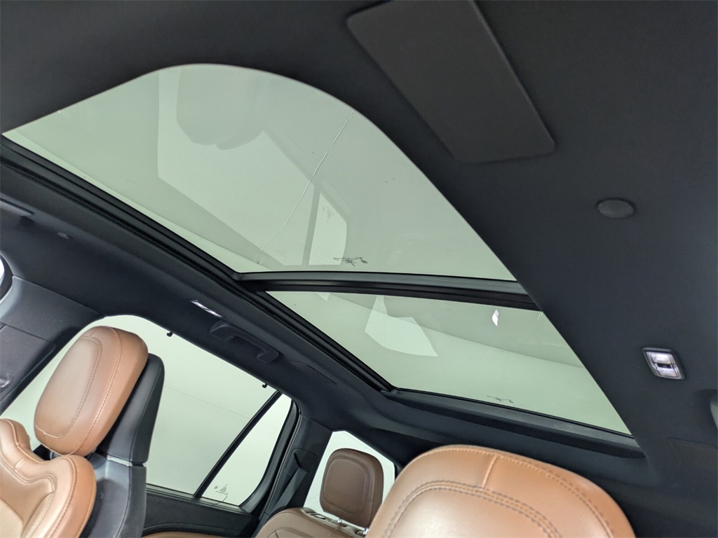 2021 Lincoln Aviator Grand Touring photo 12