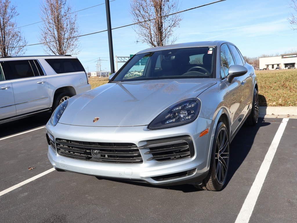 2020 Porsche Cayenne Base's photo