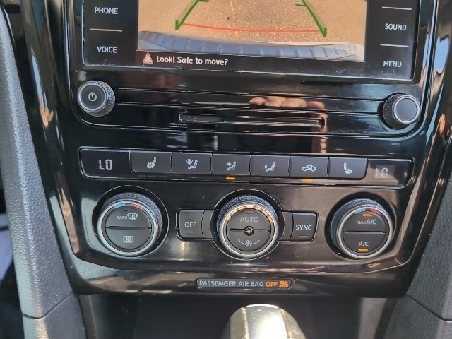 2021 Volkswagen Passat 2.0T SE photo 28