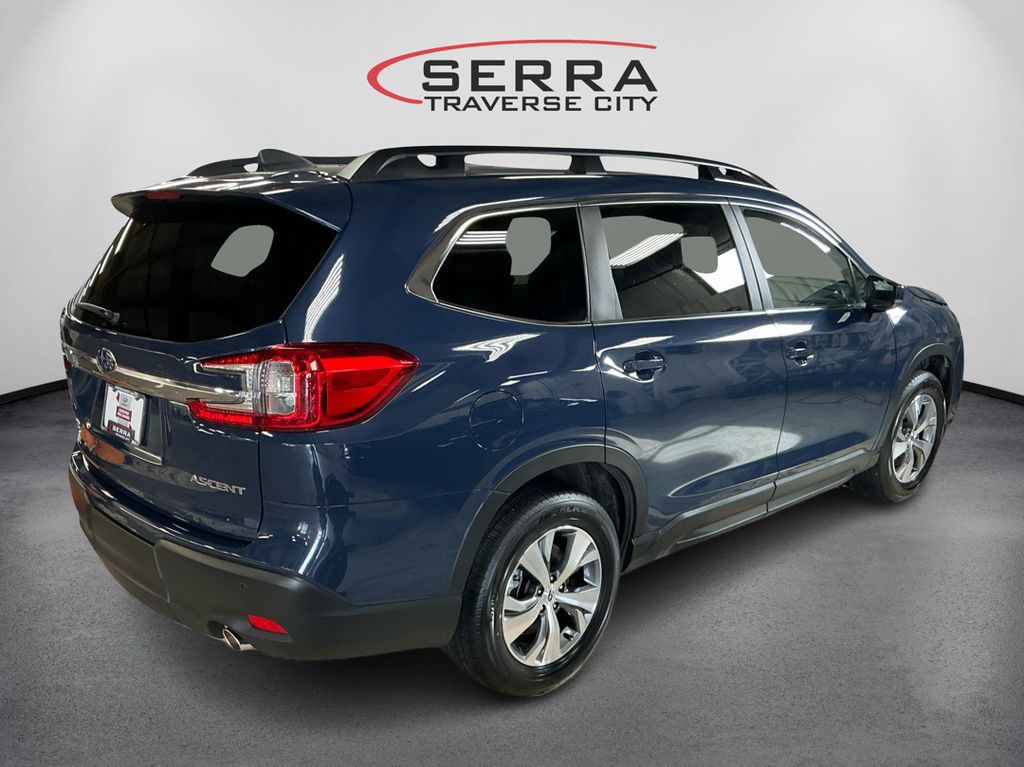 2024 Subaru Ascent Premium photo 5