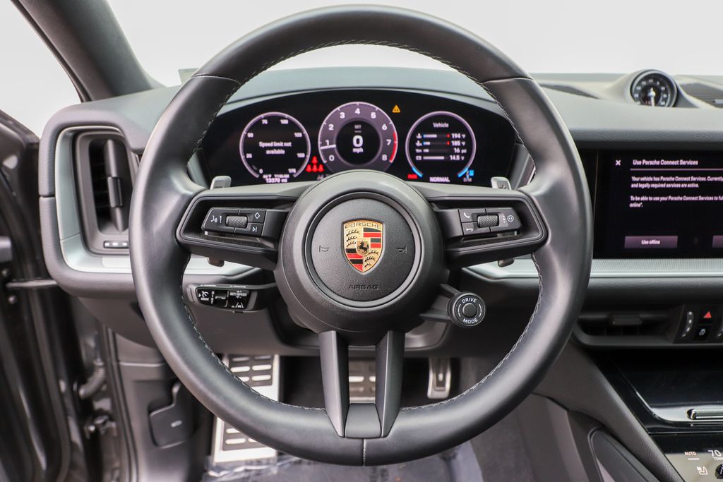 2024 Porsche Cayenne Coupe Base photo 6