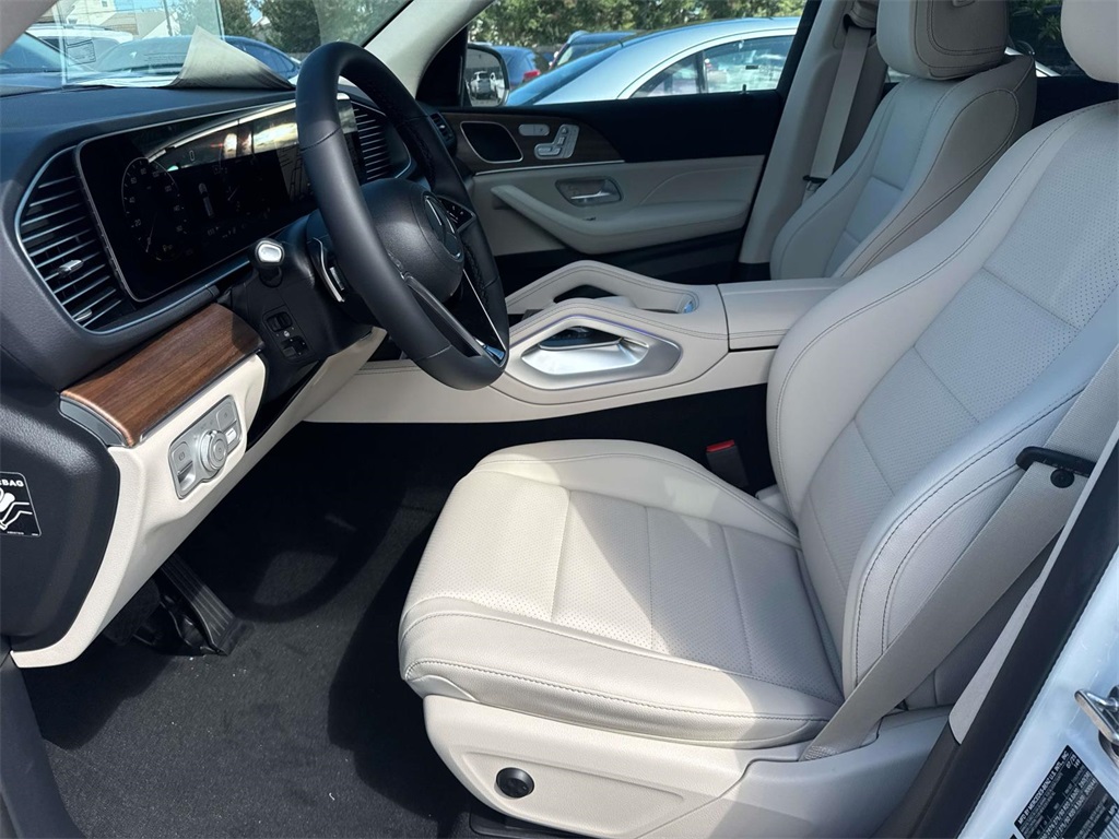 2025 Mercedes Benz GLE 350 4MATIC photo 9
