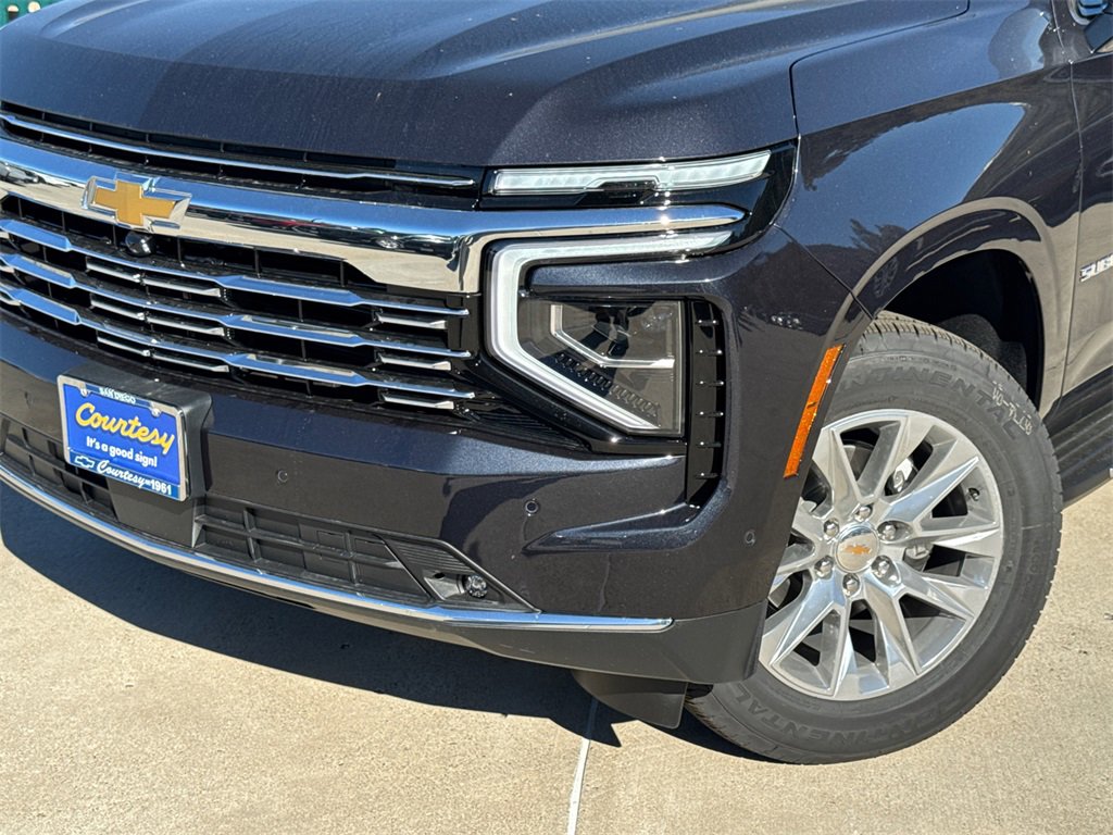 2026 Chevrolet Suburban Premier photo 3