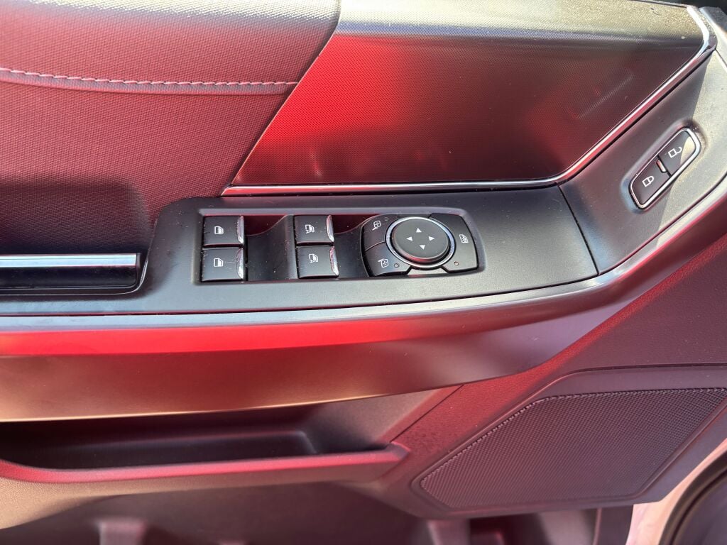 2024 Ford F-150 XLT photo 9