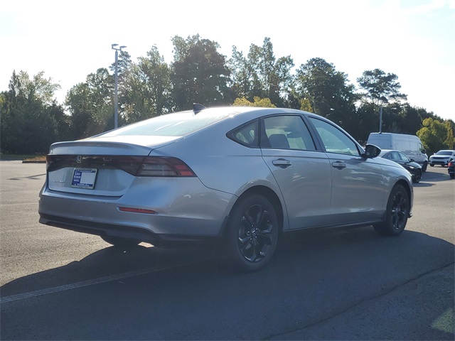 2025 Honda Accord SE photo 4