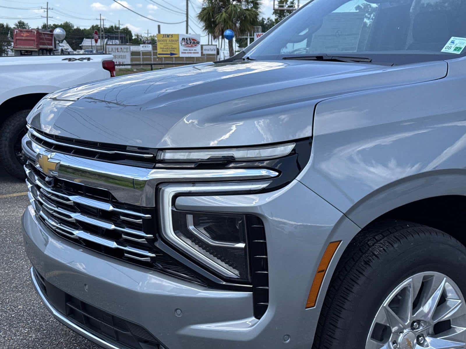2025 Chevrolet Tahoe Premier photo 2