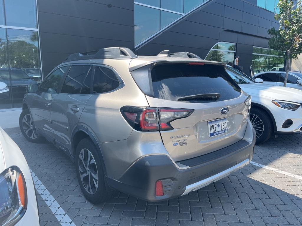 2020 Subaru Outback Limited photo 4