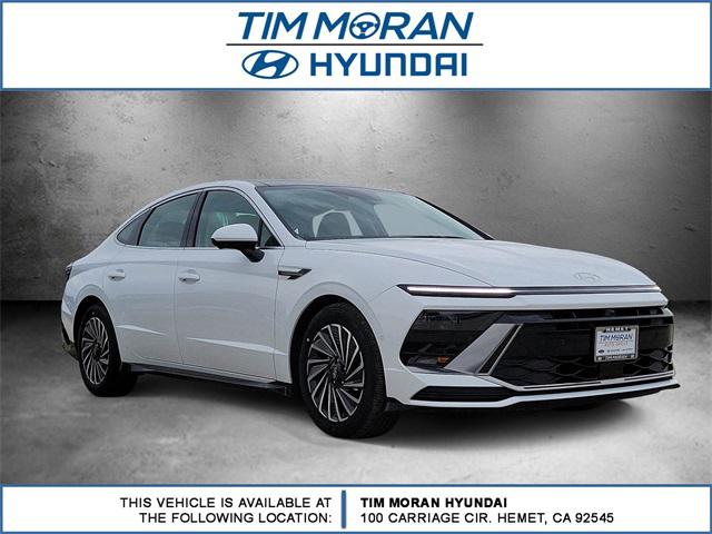 2026 Hyundai Sonata Hybrid Limited's photo