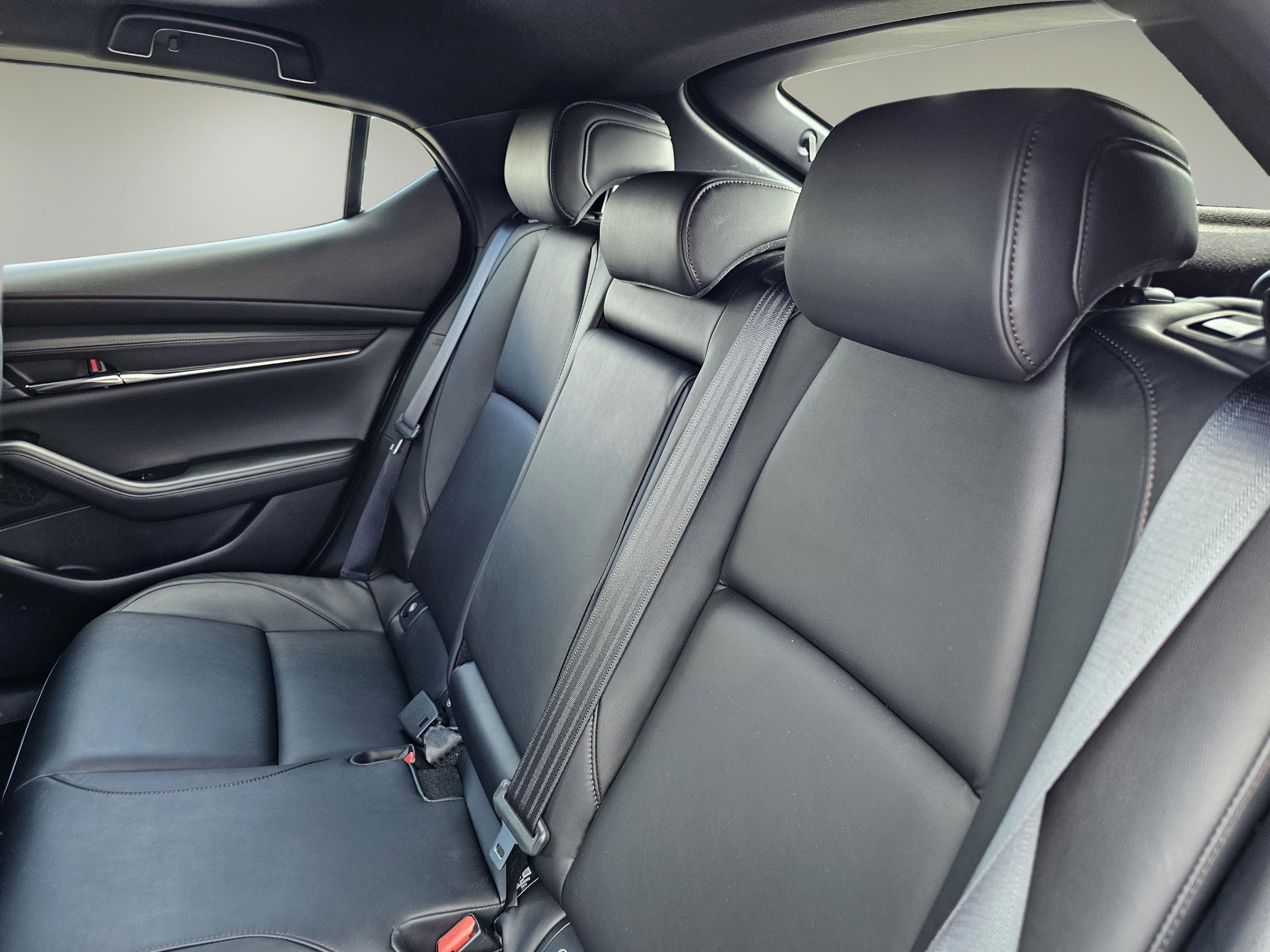 2024 Mazda Mazda3 Hatchback 2.5 s Preferred photo 27