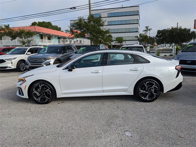 2025 Kia K5 GT-Line photo 3