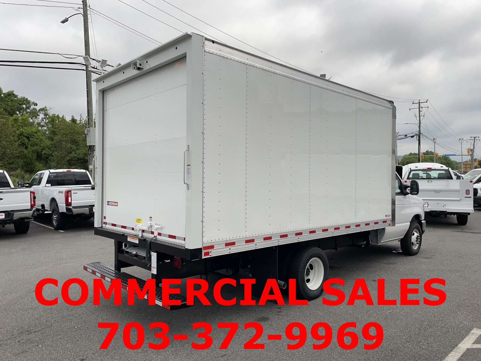 2025 Ford E-350 photo 3