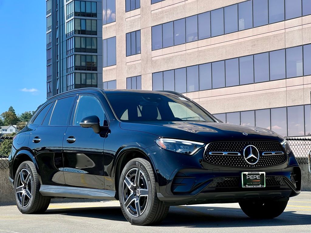 2023 Mercedes-Benz GLC