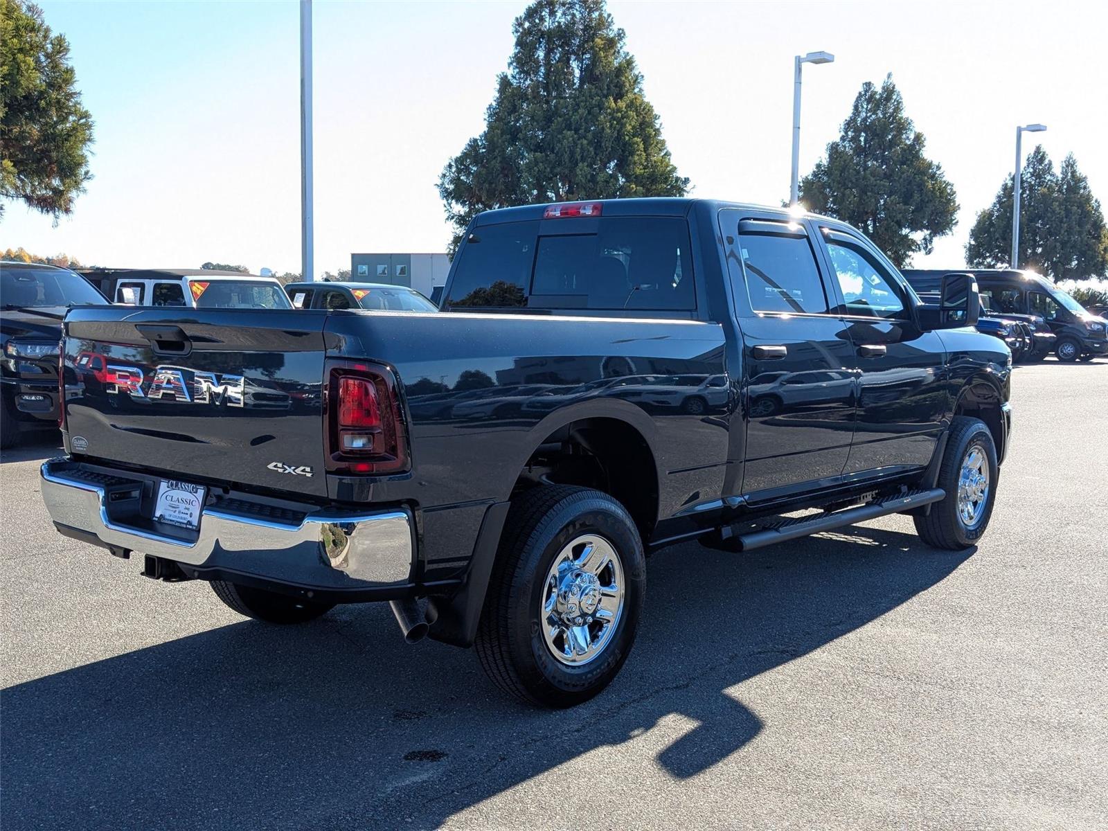 2026 Ram 2500 Tradesman photo 4