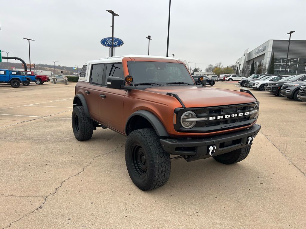 2021 Ford Bronco 4-Door Outer Banks's photo