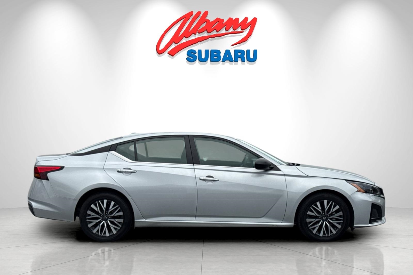 2024 Nissan Altima 2.5 SV photo 3