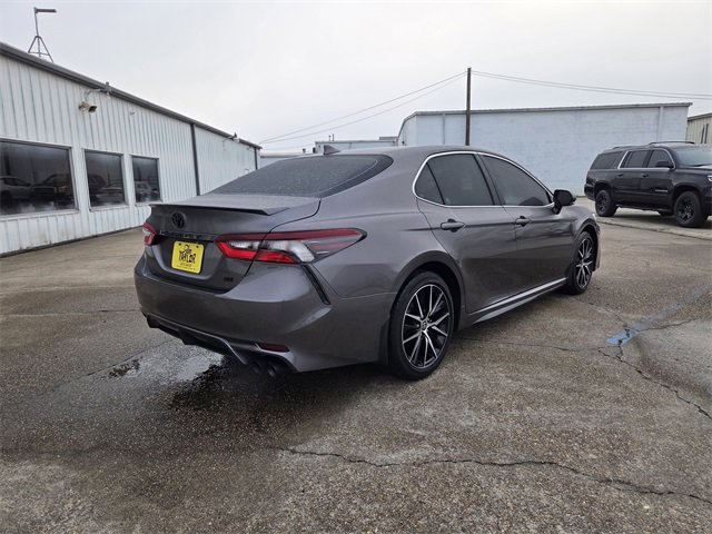 2024 Toyota Camry SE photo 3
